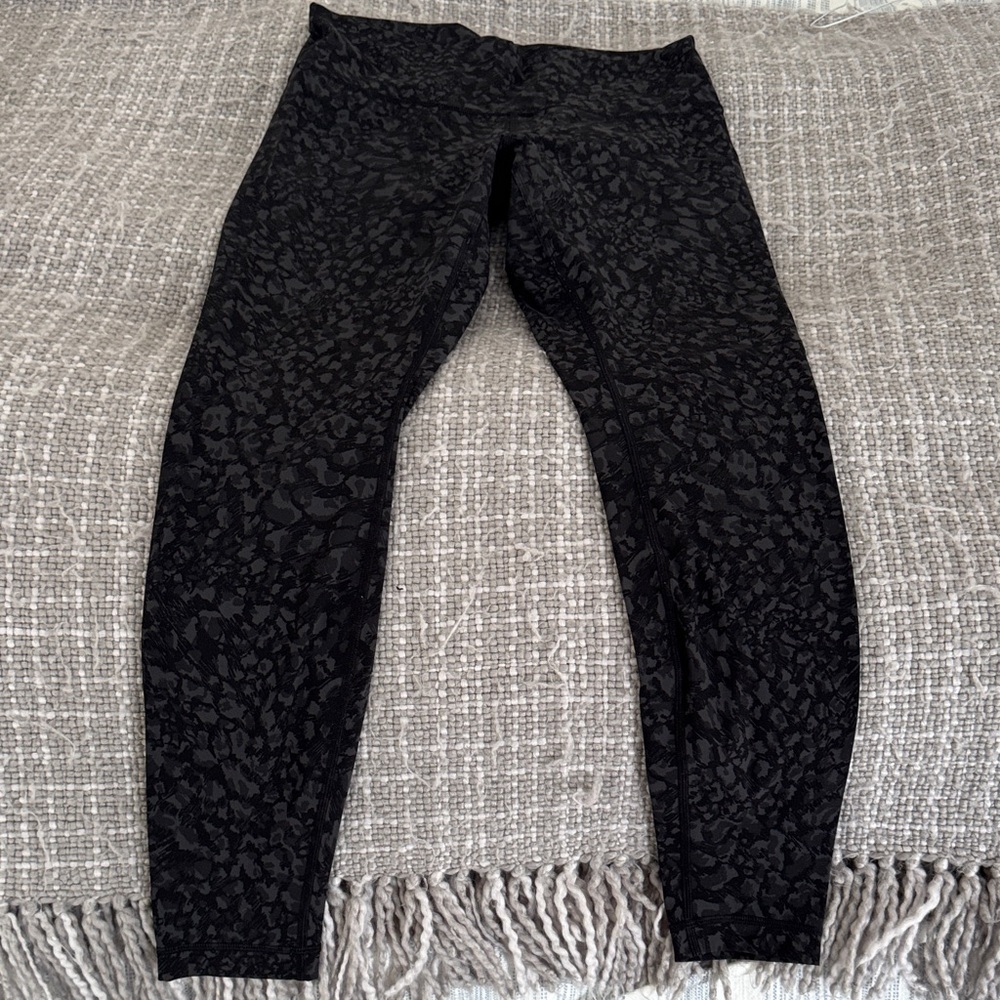 Lightly Worn lululemon Align Black leopard Leggings